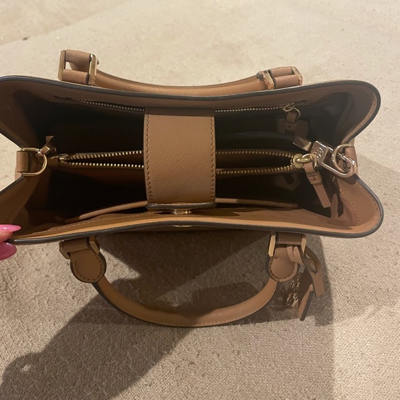 Tory Burch Robinson Triple- Compartment Tote - Picture 5 of 7